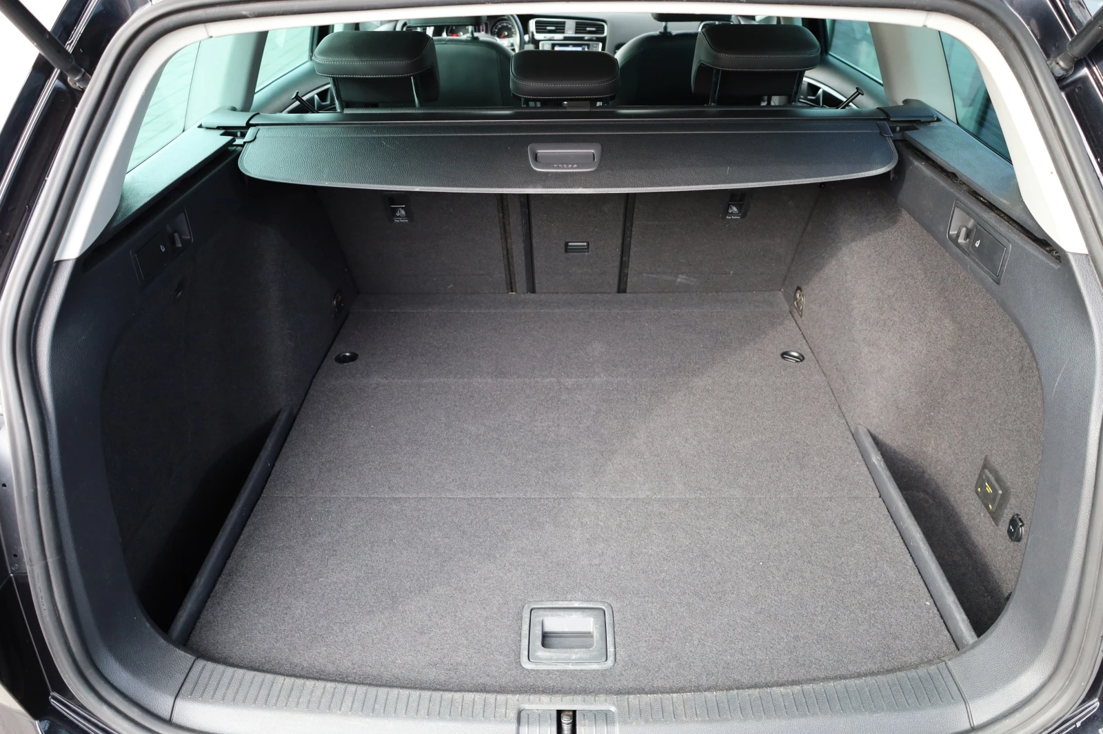 VW Golf 2.0TDI * HIGH LINE* NAVI* LED LIGHTS* PARK ASSIST* | Mobile.bg � ����������� 16
