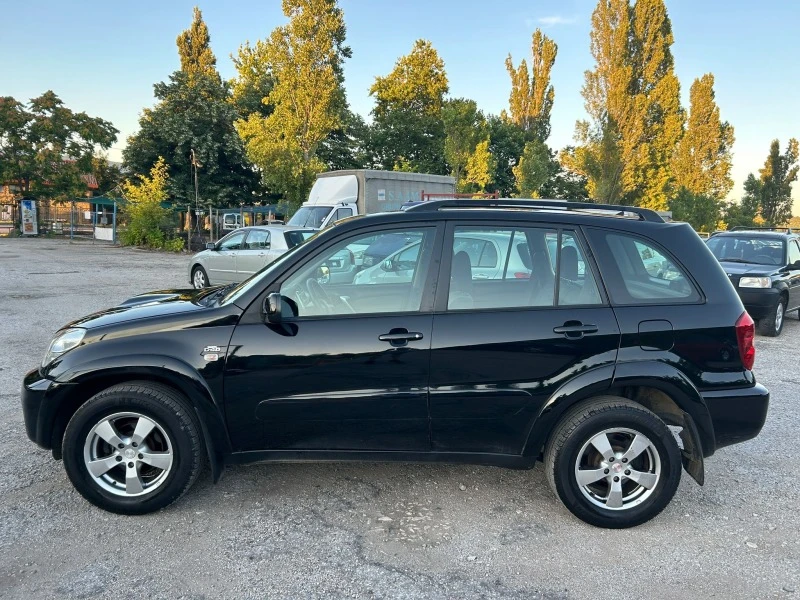 Toyota Rav4 20 D-4D, снимка 8 - Автомобили и джипове - 46554831