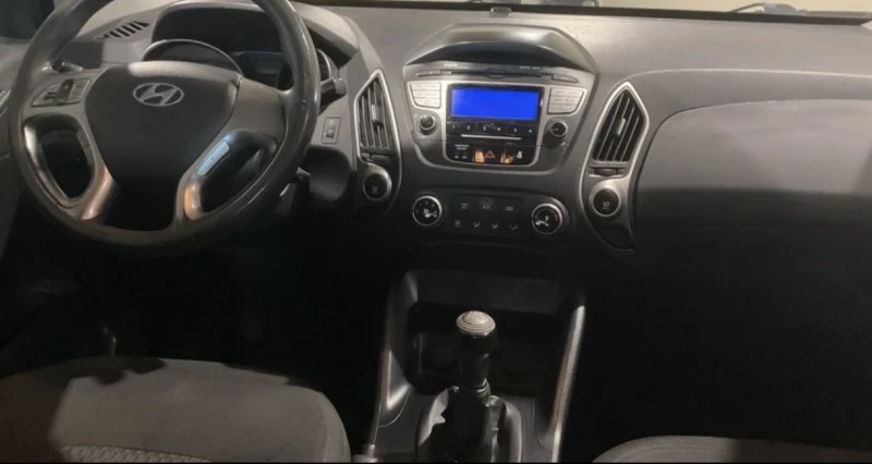 Hyundai IX35 2.0i* ГАЗОВ ИНЖ* 163 kc* EURO 5* ИТАЛИЯ, снимка 9 - Автомобили и джипове - 47447965