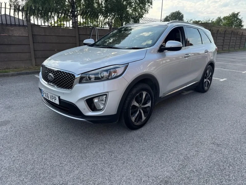 Kia Sorento, снимка 9 - Автомобили и джипове - 52265045