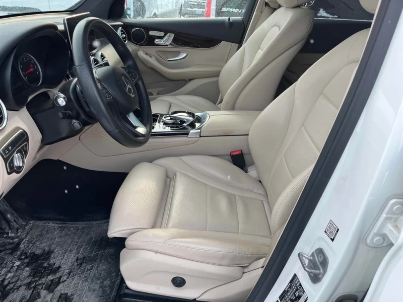 Mercedes-Benz GLC * 300 * CARFAX * ЦЕНА ДО БГ, снимка 5 - Автомобили и джипове - 53393031