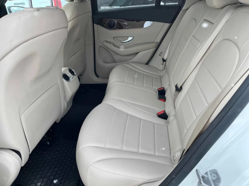 Mercedes-Benz GLC * 300 * CARFAX * ЦЕНА ДО БГ, снимка 8 - Автомобили и джипове - 53393031