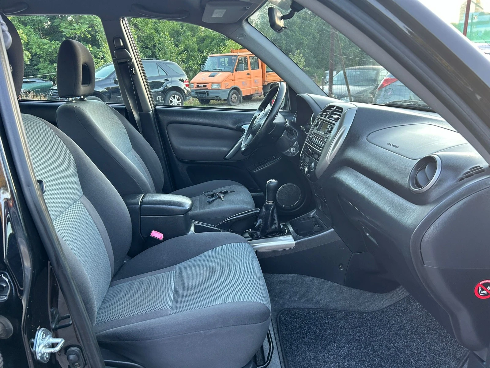 Toyota Rav4 20 D-4D | Mobile.bg — изображение 13