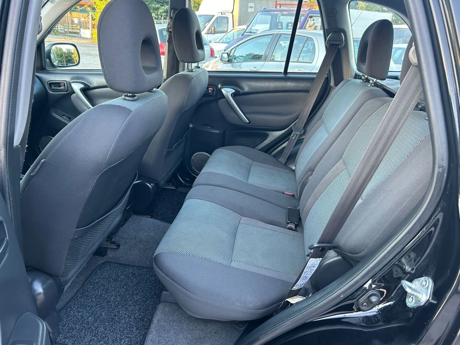 Toyota Rav4 20 D-4D | Mobile.bg — изображение 12