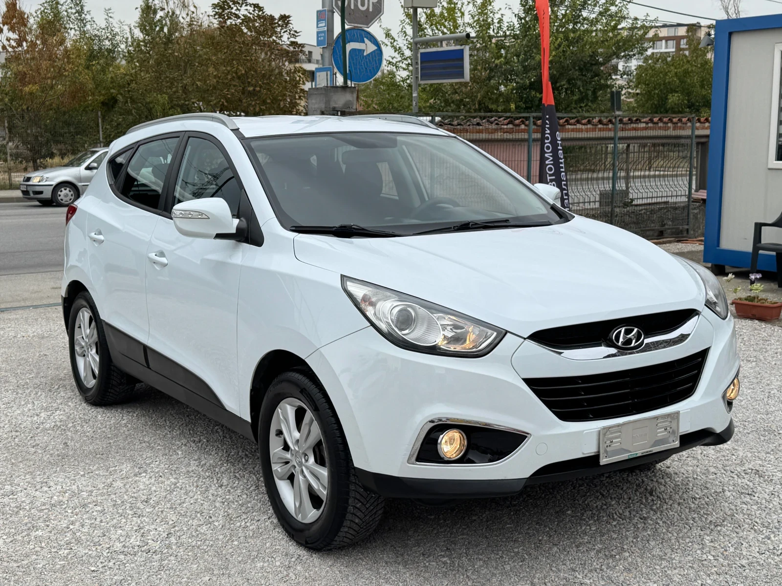 Hyundai IX35 2.0i* ГАЗОВ ИНЖ* 163 kc* EURO 5* ИТАЛИЯ - изображение 4