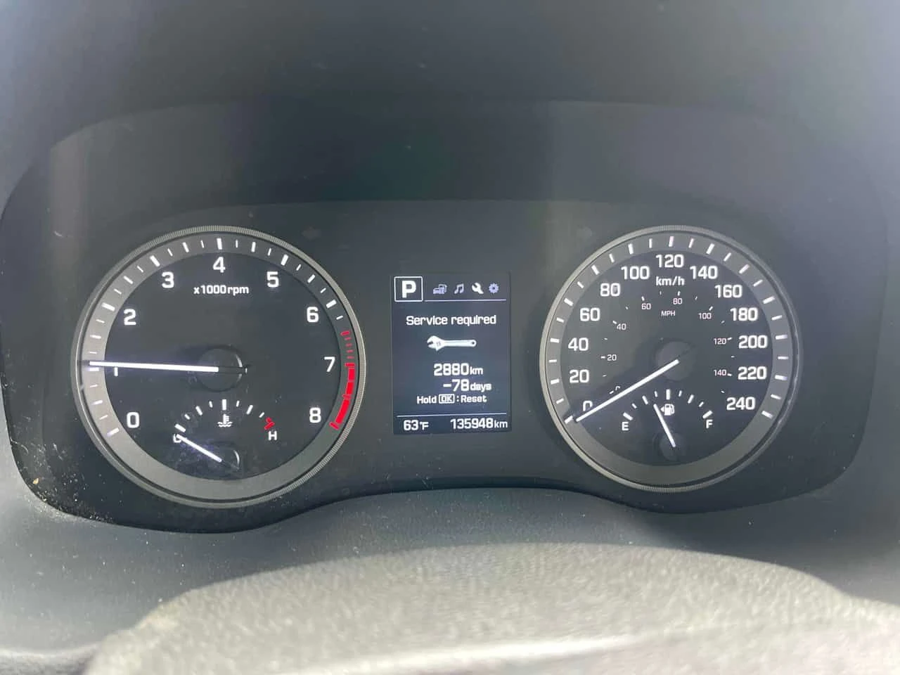 Hyundai Tucson * FWD 4dr 2.0L * CARFAX * ПОДГРЕВИ * KEYLESS * , снимка 8 - Автомобили и джипове - 54836986