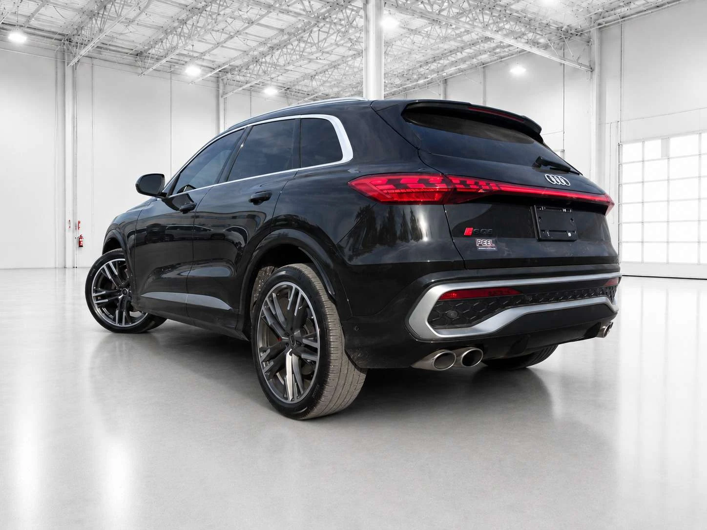 Audi SQ5 ЧЕРВЕНА КОЖА, ЦЕНА до БГ, снимка 3 - Автомобили и джипове - 55274198