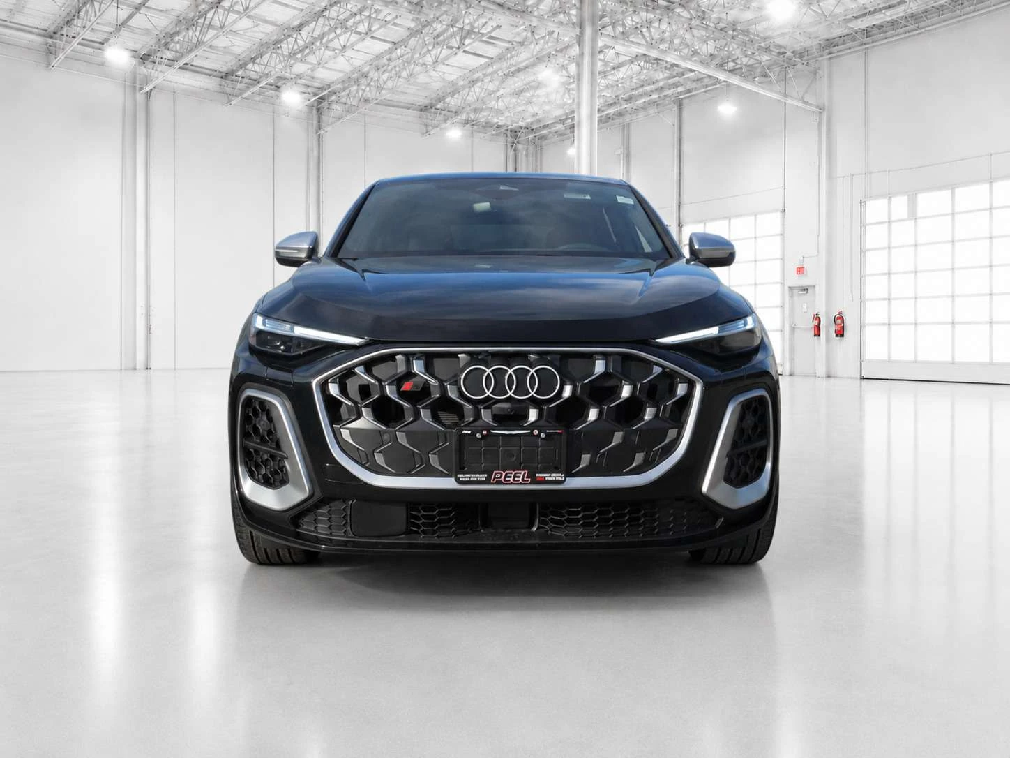 Audi SQ5 ЧЕРВЕНА КОЖА, ЦЕНА до БГ, снимка 2 - Автомобили и джипове - 55274198