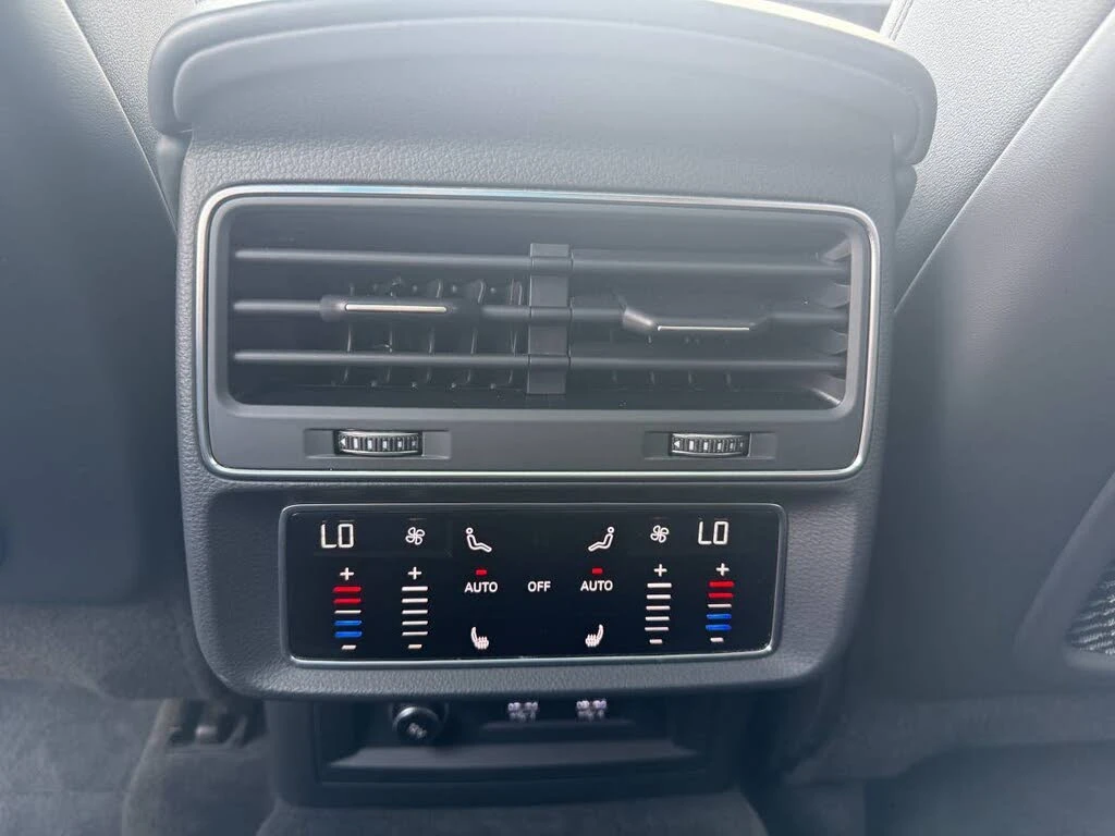 Audi Q7 55TFSI* TECHNIK* DISTRONIC* B&O* HEAD UP* ОБДУХ, снимка 14 - Автомобили и джипове - 55352477