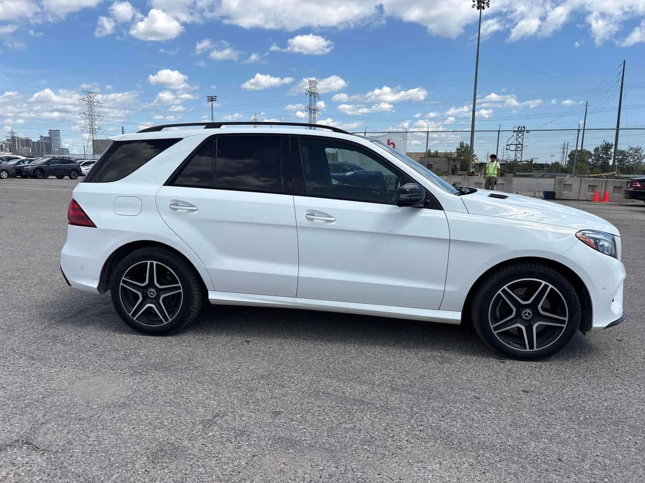 Mercedes-Benz GLE 400 4MATIC* DISTRONIC* 360* H/K* , снимка 3 - Автомобили и джипове - 55711182