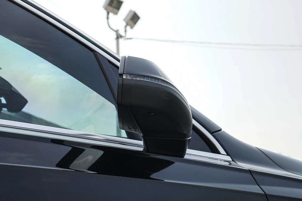 Audi Q7 Bang & Olufsen * HUD * АвтоКредит (ЦЕНА ДО БГ), снимка 9 - Автомобили и джипове - 56186134