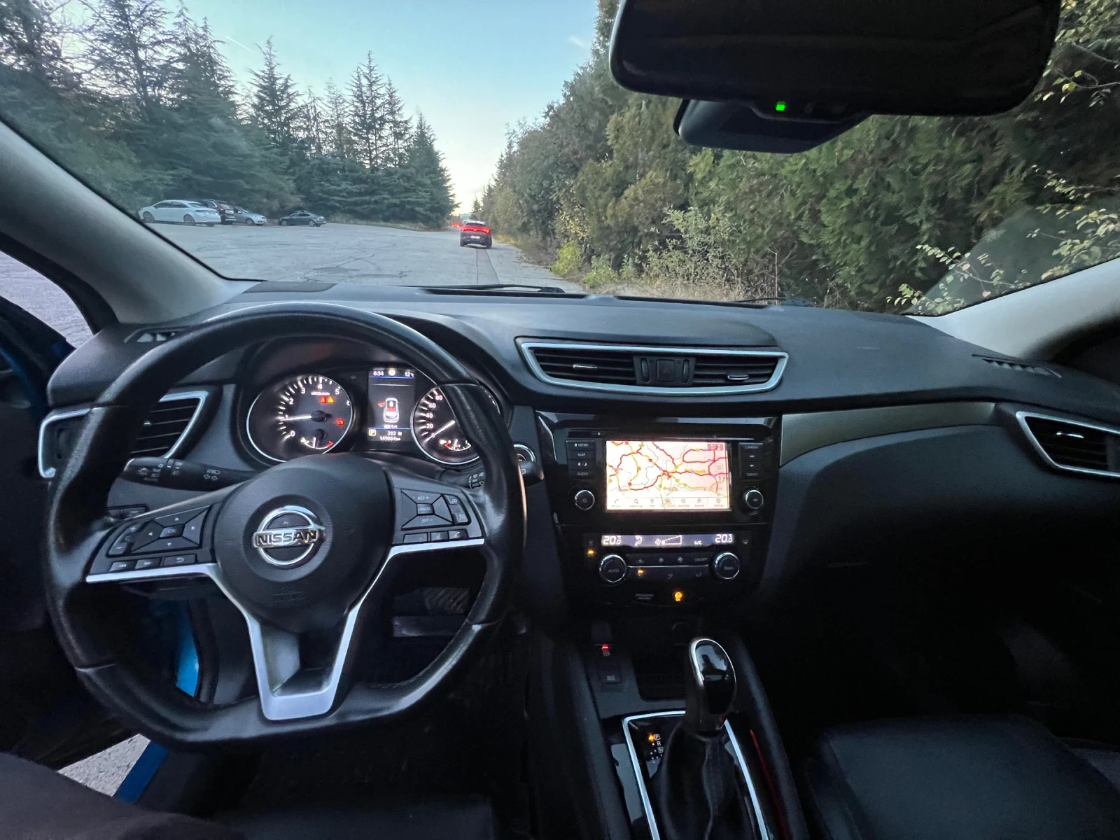 Nissan Qashqai Tekna + , снимка 12 - Автомобили и джипове - 56638738