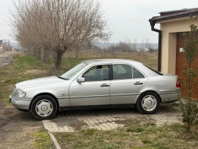 Mercedes-Benz C 180 2.0i, снимка 2