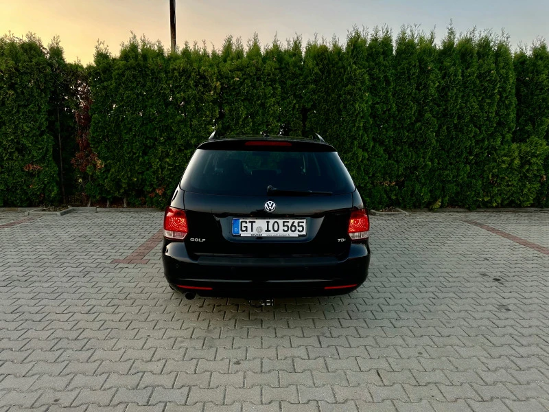 VW Golf 1.6 TDI 105 hp Подгрев, снимка 4 - Автомобили и джипове - 47053004