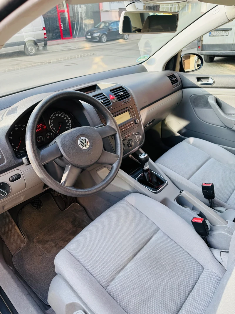 VW Golf 1.4I, снимка 8 - Автомобили и джипове - 47977859