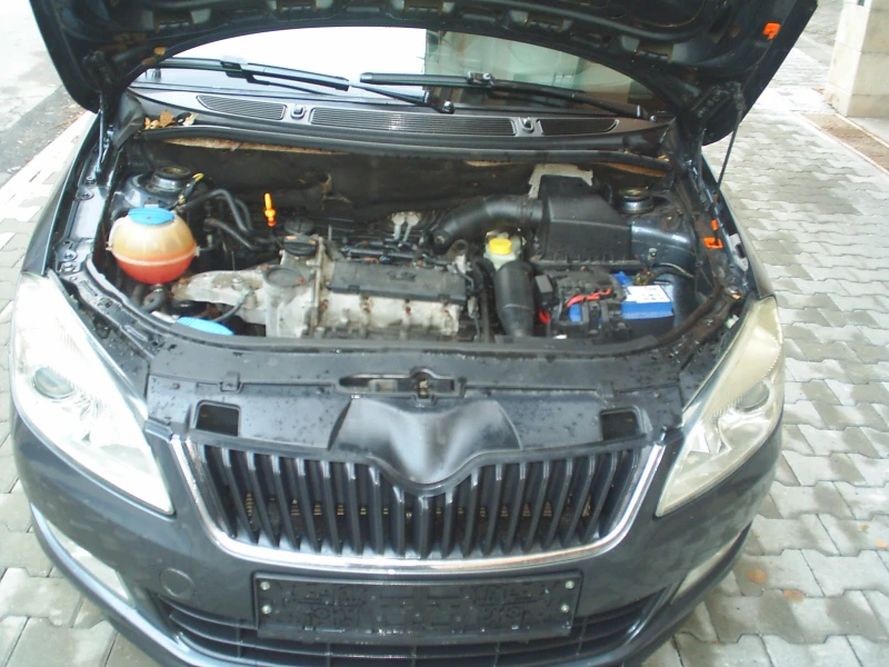 Skoda Fabia 1.2 12V 75k.c.Family, снимка 15 - Автомобили и джипове - 48268720