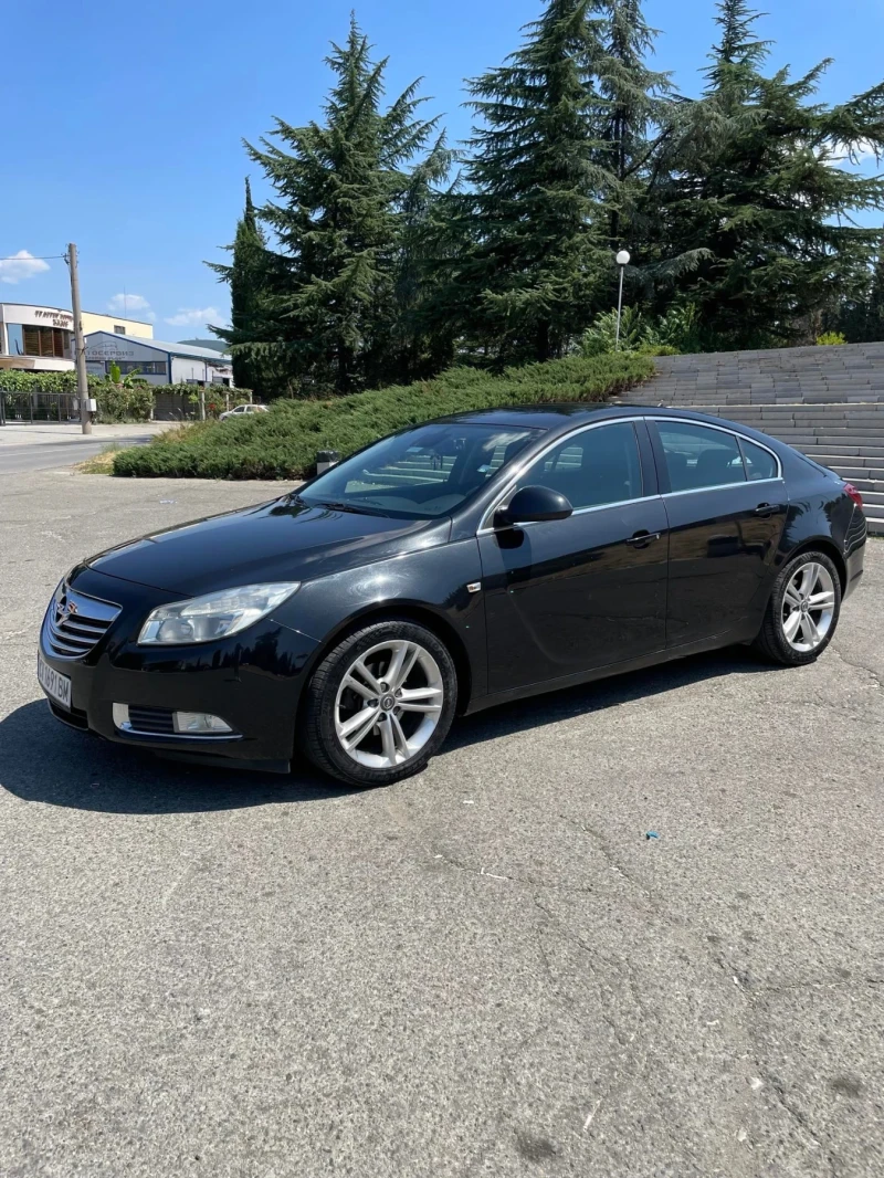 Opel Insignia, снимка 2 - Автомобили и джипове - 48338841