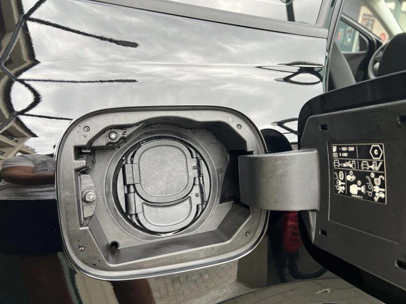 Mercedes-Benz B 250 E Plug-in Hybrid, снимка 14 - Автомобили и джипове - 51677888