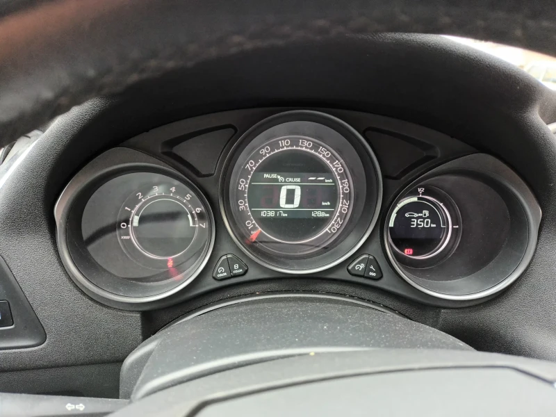 Citroen C4 1.2 i, 131к.с. ЕВРО 6, снимка 11 - Автомобили и джипове - 52397796