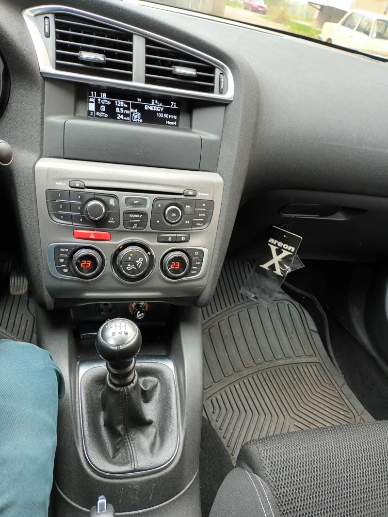 Citroen C4 1.2 i, 131к.с. ЕВРО 6, снимка 9 - Автомобили и джипове - 52397796