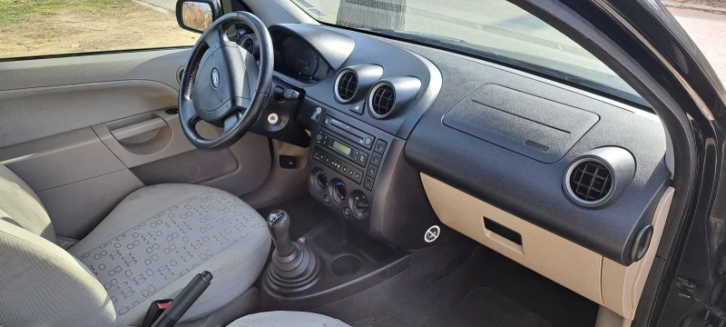 Ford Fiesta, снимка 11 - Автомобили и джипове - 52839577