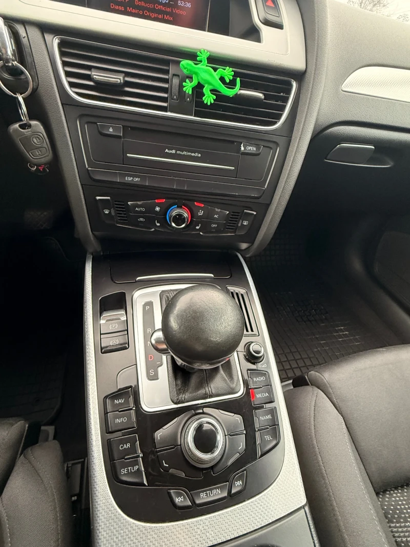 Audi A4, снимка 13 - Автомобили и джипове - 52947642