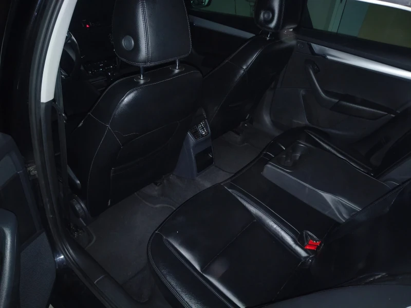 Skoda Octavia TGI-metan, снимка 10 - Автомобили и джипове - 52951084