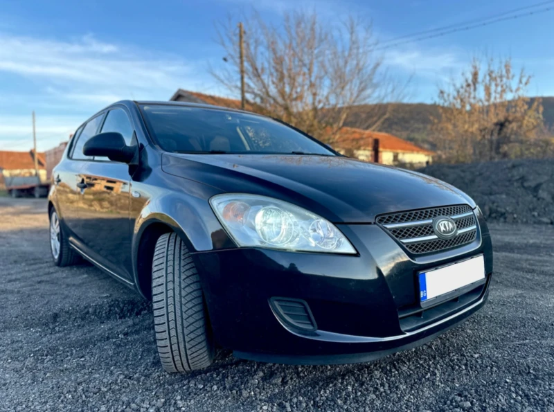 Kia Ceed 1.6CRDI 90hp, снимка 2 - Автомобили и джипове - 53283071