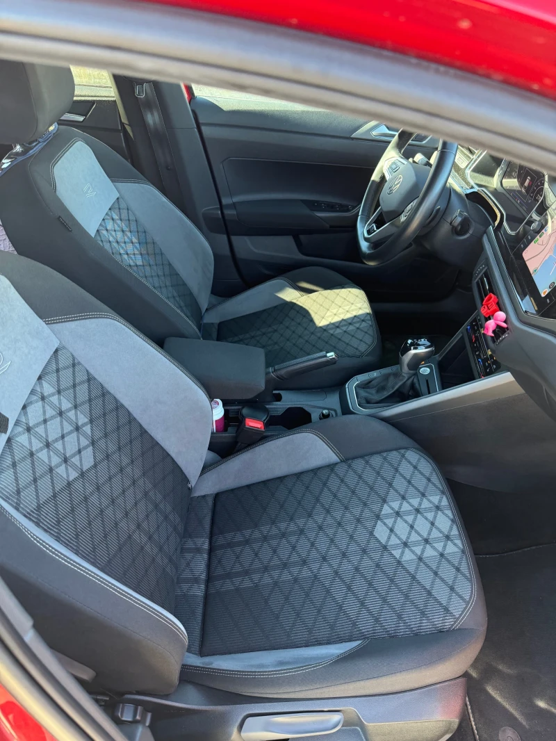 VW Taigo VW TAIGO R-line 1.5 150hp, снимка 8 - Автомобили и джипове - 53387131