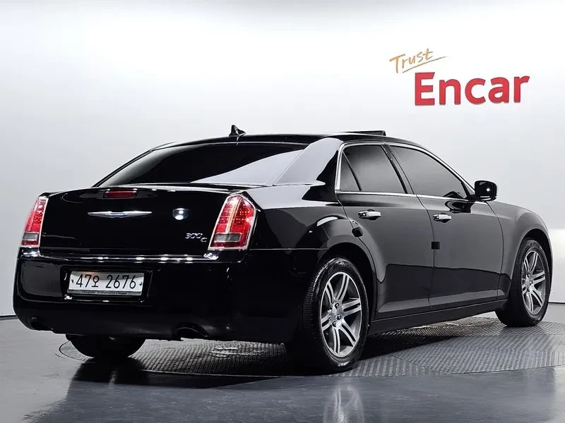 Chrysler 300c 3.6 - САМО 30% АВАНС, снимка 4 - Автомобили и джипове - 55991308