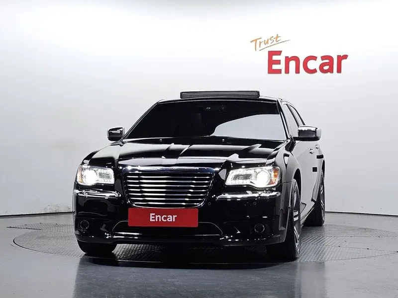 Chrysler 300c 3.6 - САМО 30% АВАНС, снимка 5 - Автомобили и джипове - 55991308