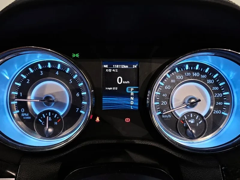 Chrysler 300c 3.6 - САМО 30% АВАНС, снимка 16 - Автомобили и джипове - 55991308