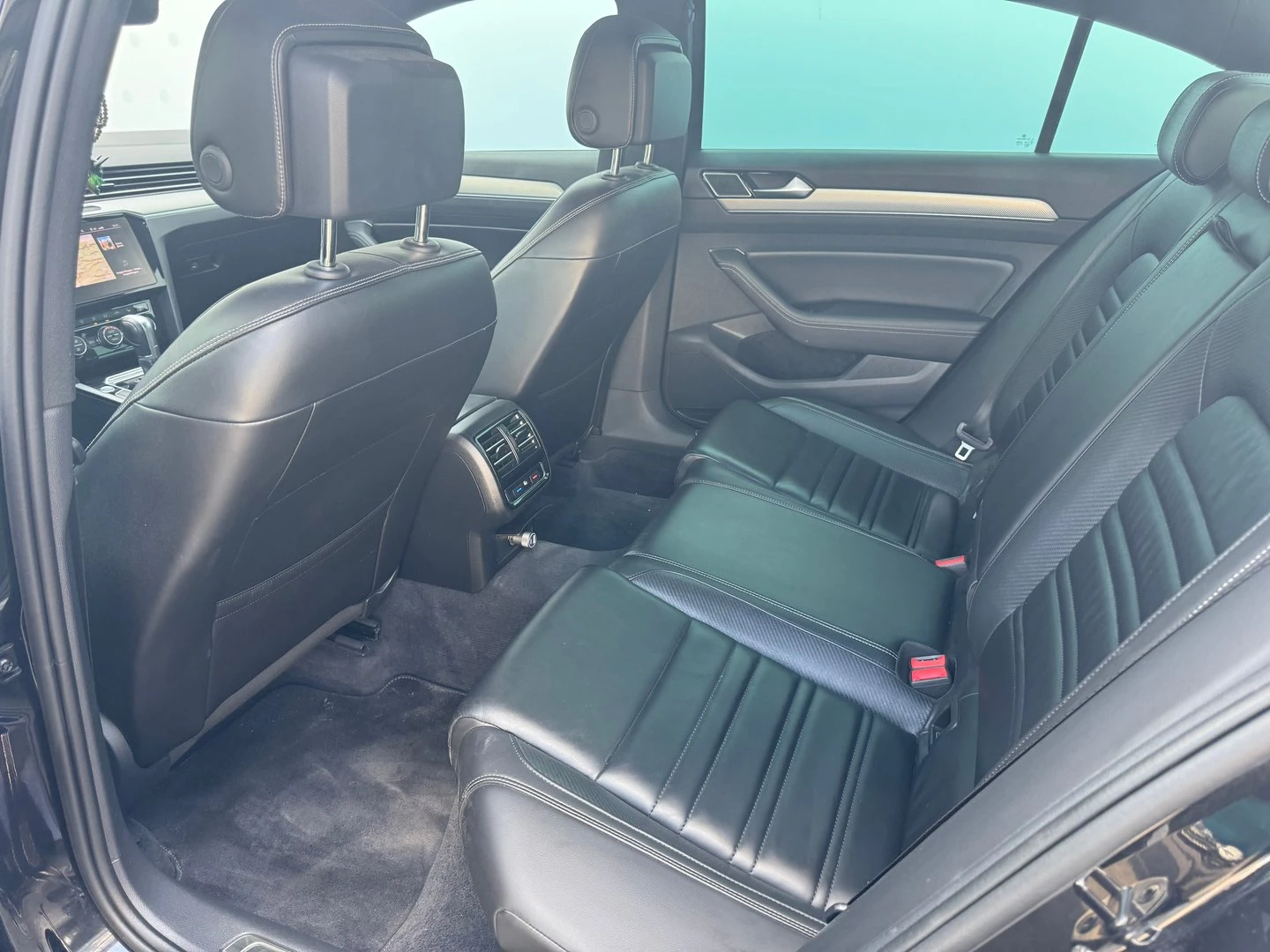 VW Passat 2.0 TDI SCR DSG Highline | Mobile.bg � ����������� 8