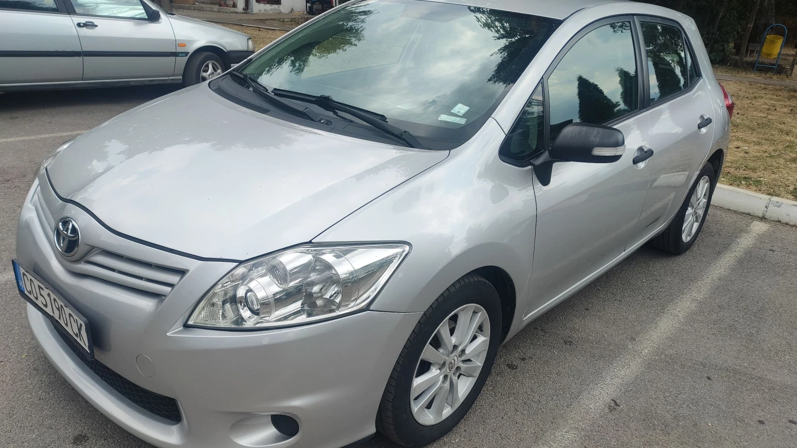 Toyota Auris  - изображение 4