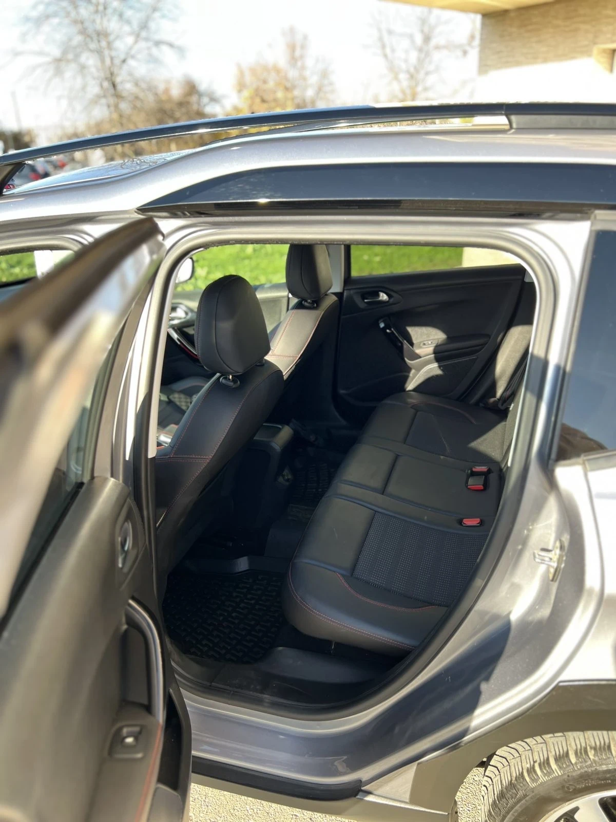 Peugeot 2008 GT/AUTOMATIC/CARPLAY | Mobile.bg   6