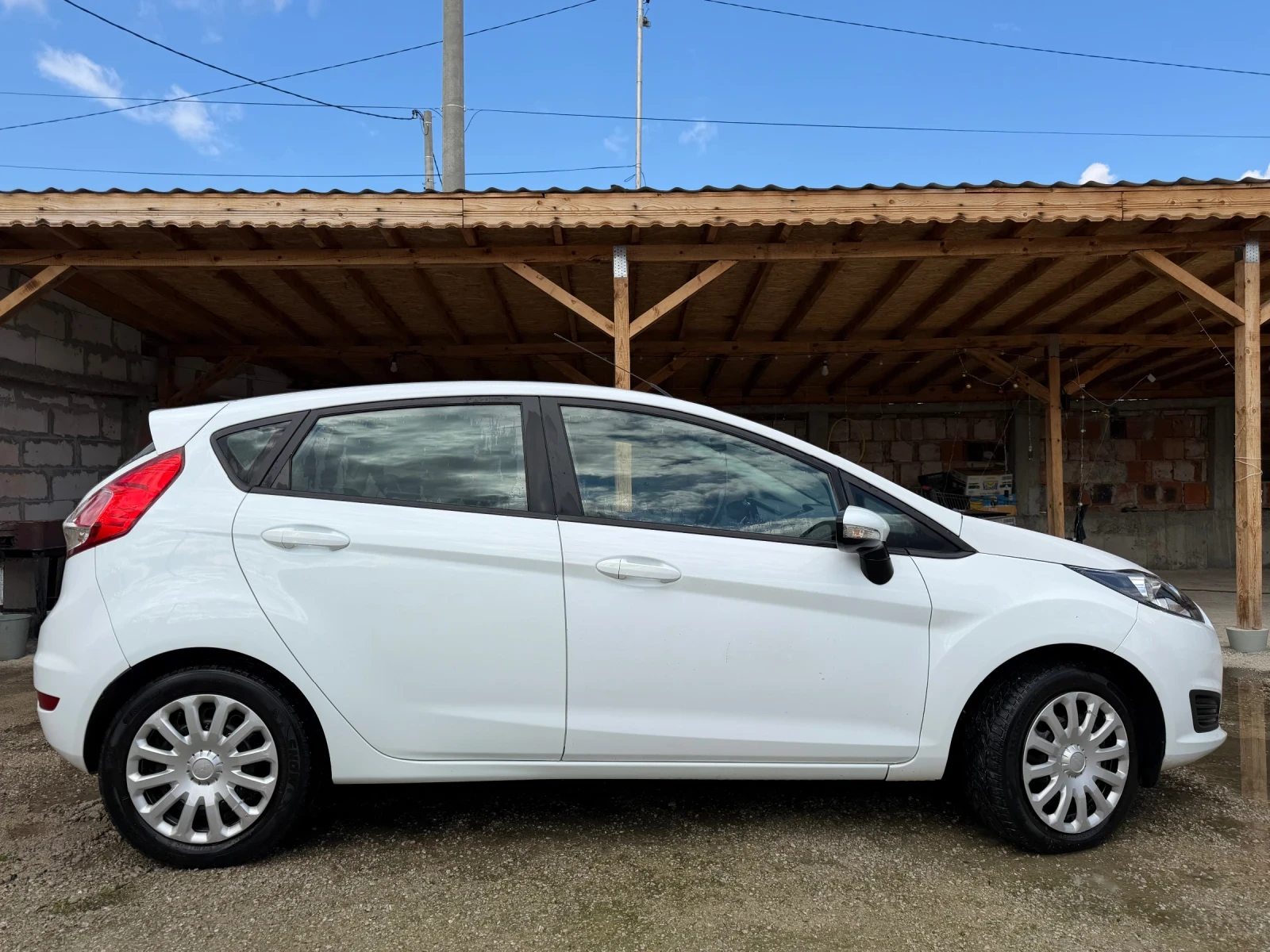 Ford Fiesta 1, 25i, снимка 3 - Автомобили и джипове - 53760687