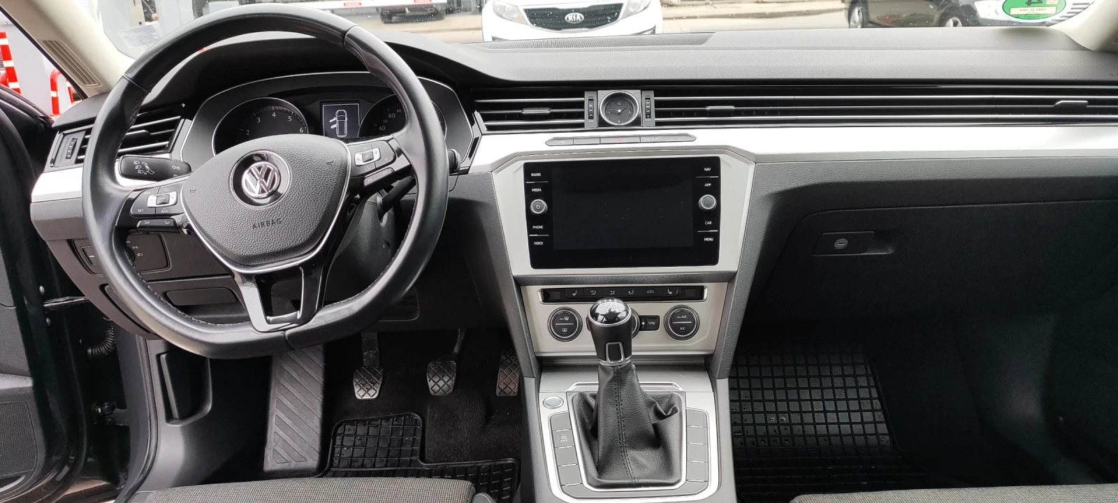 VW Passat Variant B8, снимка 7 - Автомобили и джипове - 53845950