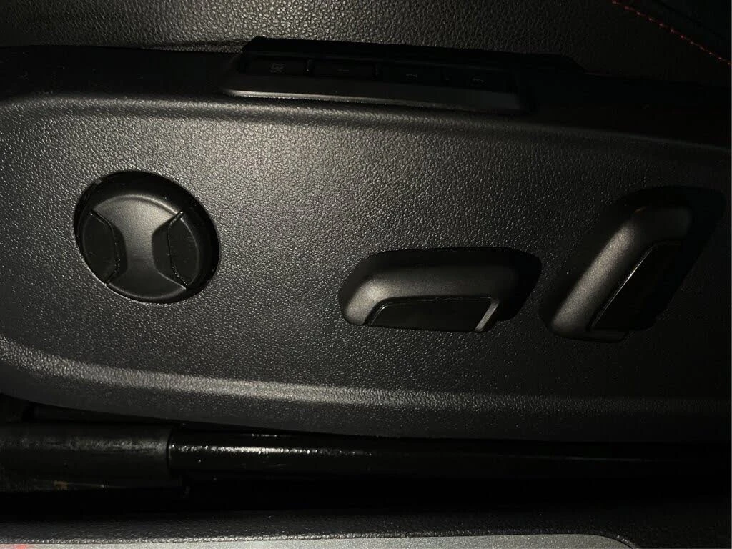 VW Jetta * GLI* АвтоКредит* (ЦЕНА ДО БГ), снимка 12 - Автомобили и джипове - 54159640