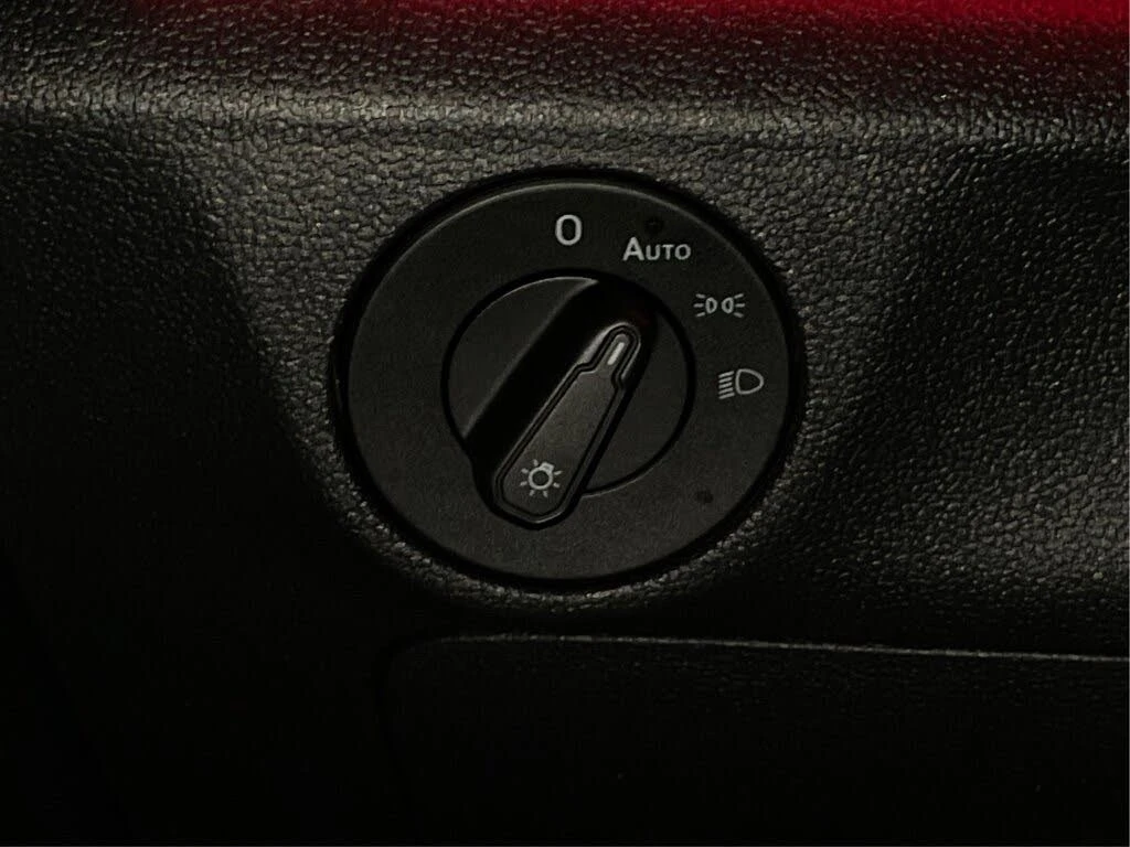 VW Jetta * GLI* АвтоКредит* (ЦЕНА ДО БГ), снимка 11 - Автомобили и джипове - 54159640