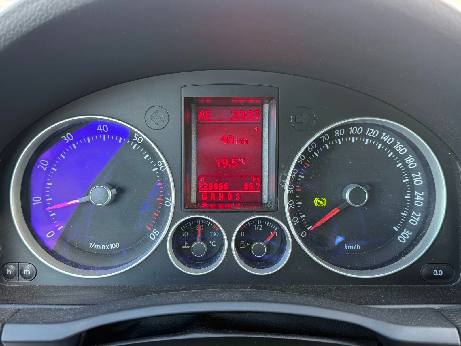 VW Golf GTI DSG, снимка 11 - Автомобили и джипове - 54729339