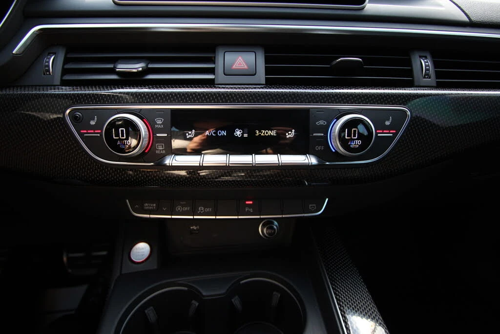 Audi S5 Sportback / Technik/Bang & Olufsen/ 360/ Дигитал/, снимка 14 - Автомобили и джипове - 55433962