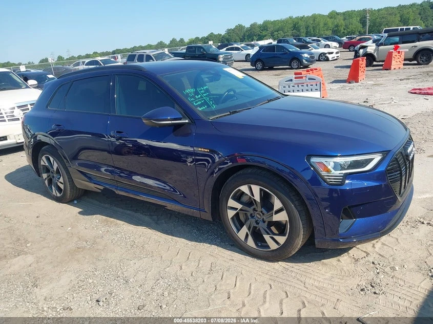 Audi E-Tron Premium Quattro