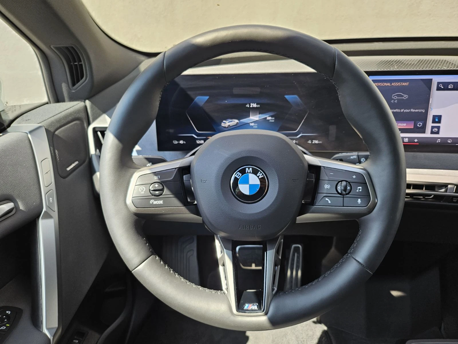 BMW iX M60 xDRIVE, снимка 12 - Автомобили и джипове - 55882004