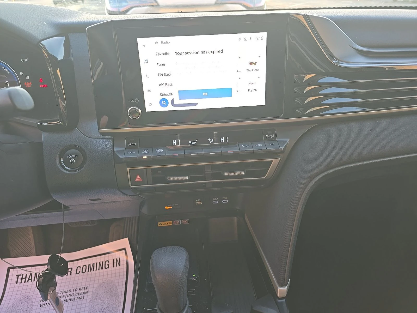 Toyota Camry LE Hybrid Крайна цена до България, снимка 12 - Автомобили и джипове - 56099774