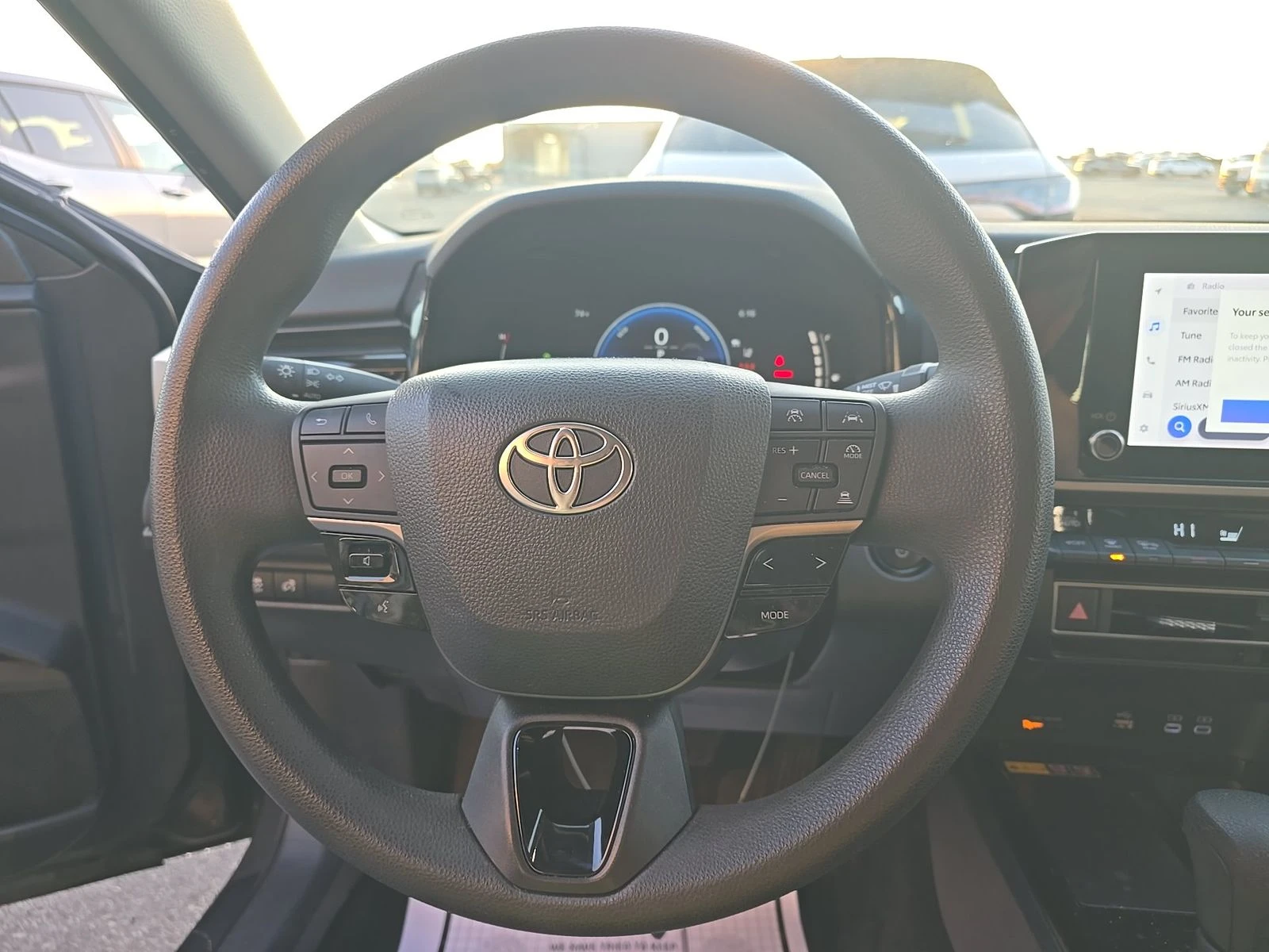 Toyota Camry LE Hybrid Крайна цена до България, снимка 10 - Автомобили и джипове - 56099774