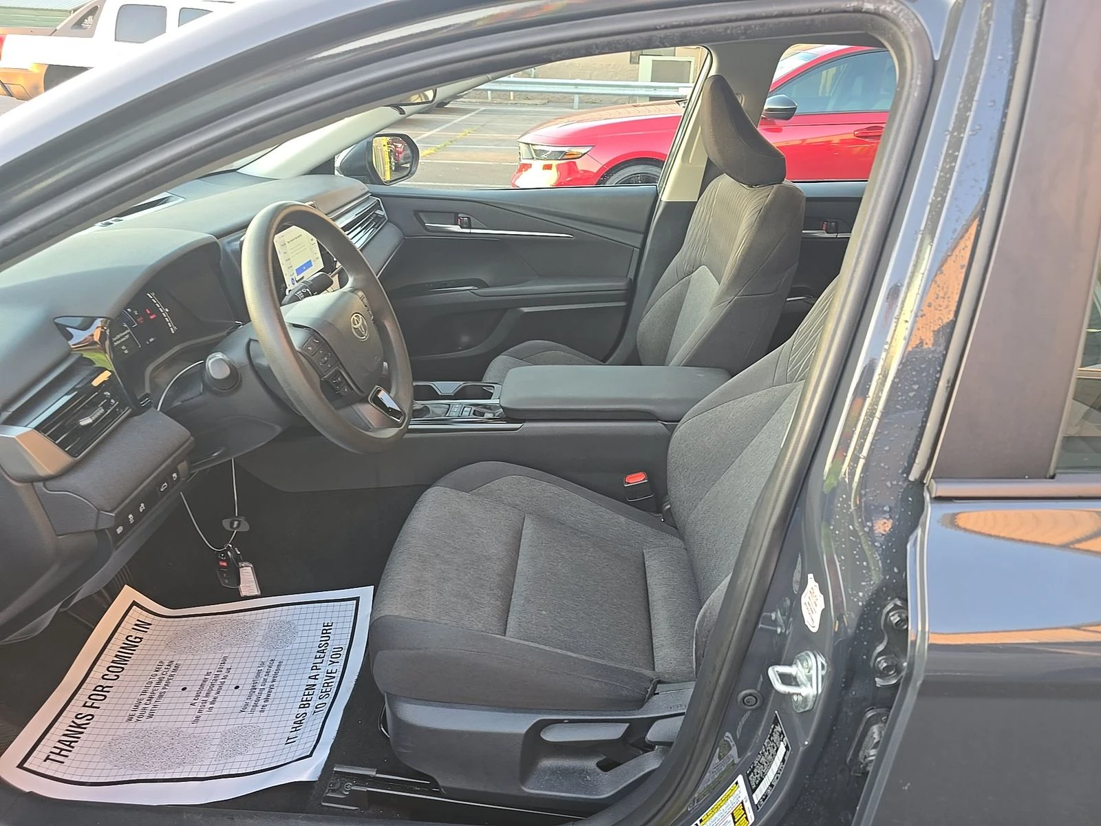 Toyota Camry LE Hybrid Крайна цена до България, снимка 7 - Автомобили и джипове - 56099774
