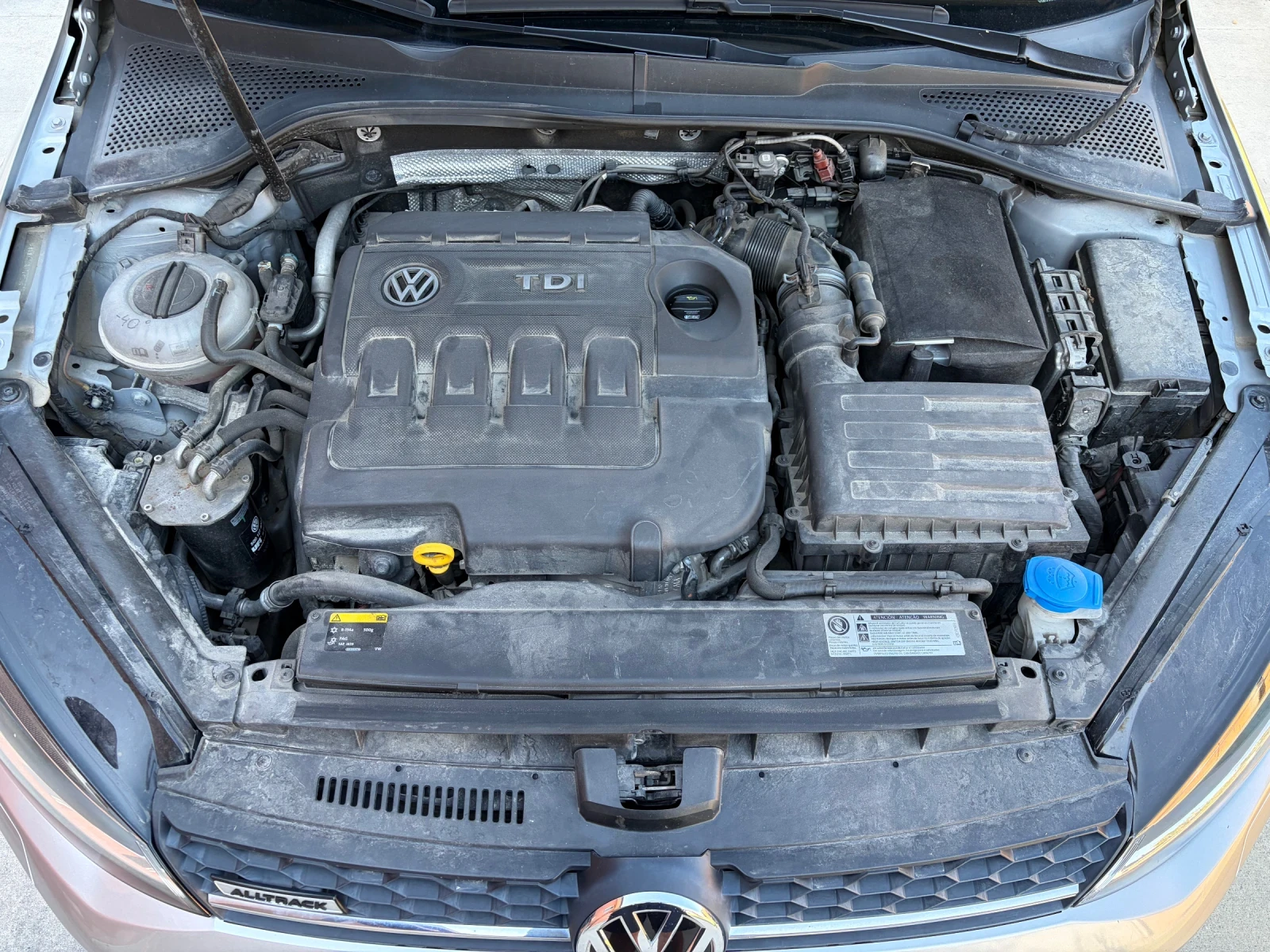VW Golf Alltrack 2.0 TDI 4MOTION DSG, снимка 17 - Автомобили и джипове - 56127204