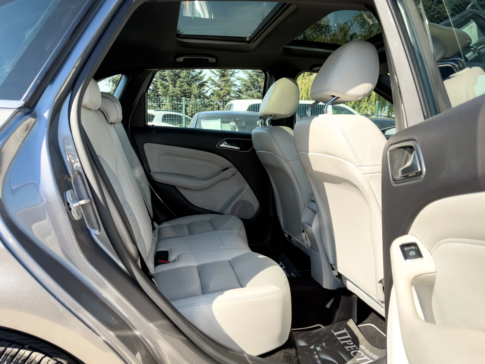 Mercedes-Benz B 200 D - PREMIUM | Mobile.bg � ����������� 12