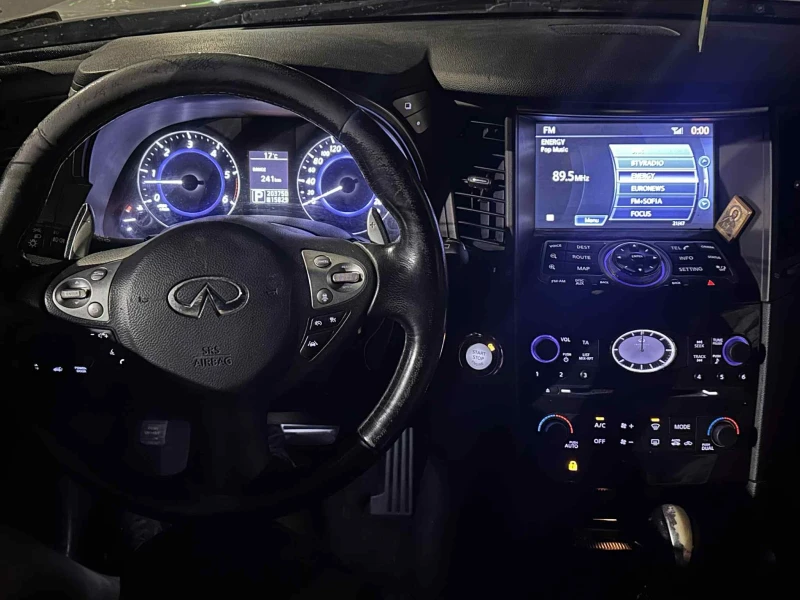 Infiniti QX70 S * FULL* ПЪРВИ СОБСТВЕНИК* , снимка 4 - Автомобили и джипове - 52452061