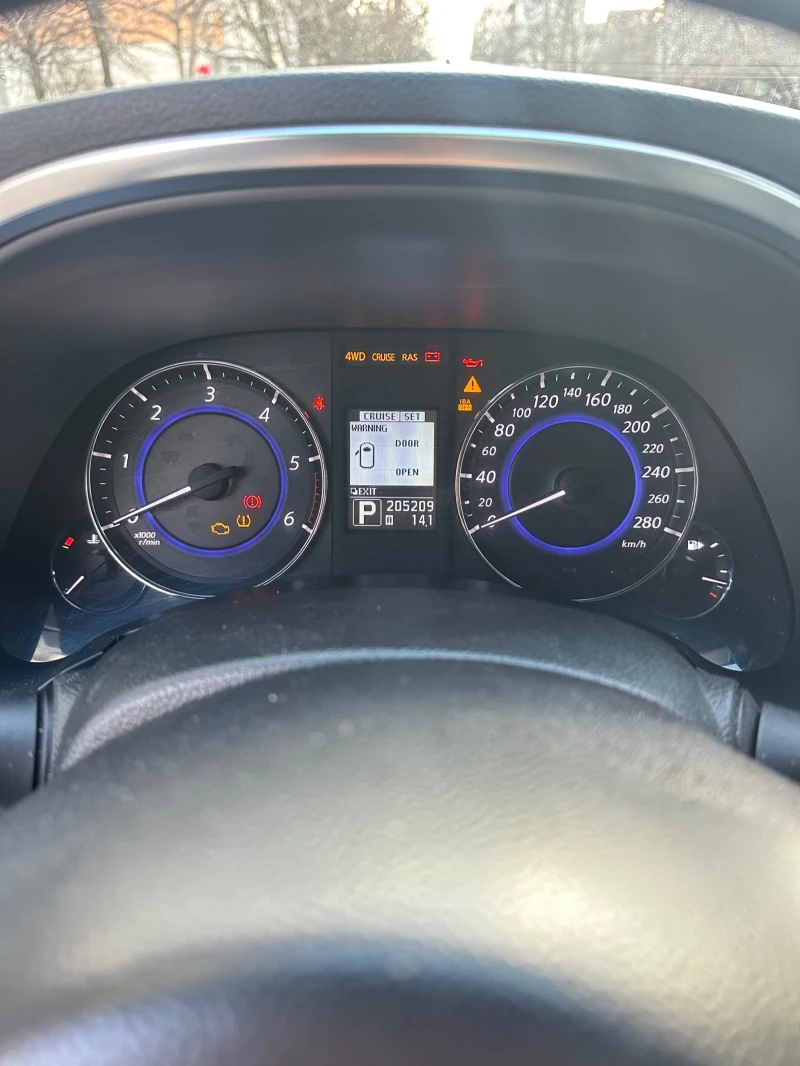 Infiniti QX70 S * FULL* ПЪРВИ СОБСТВЕНИК* , снимка 13 - Автомобили и джипове - 53027925